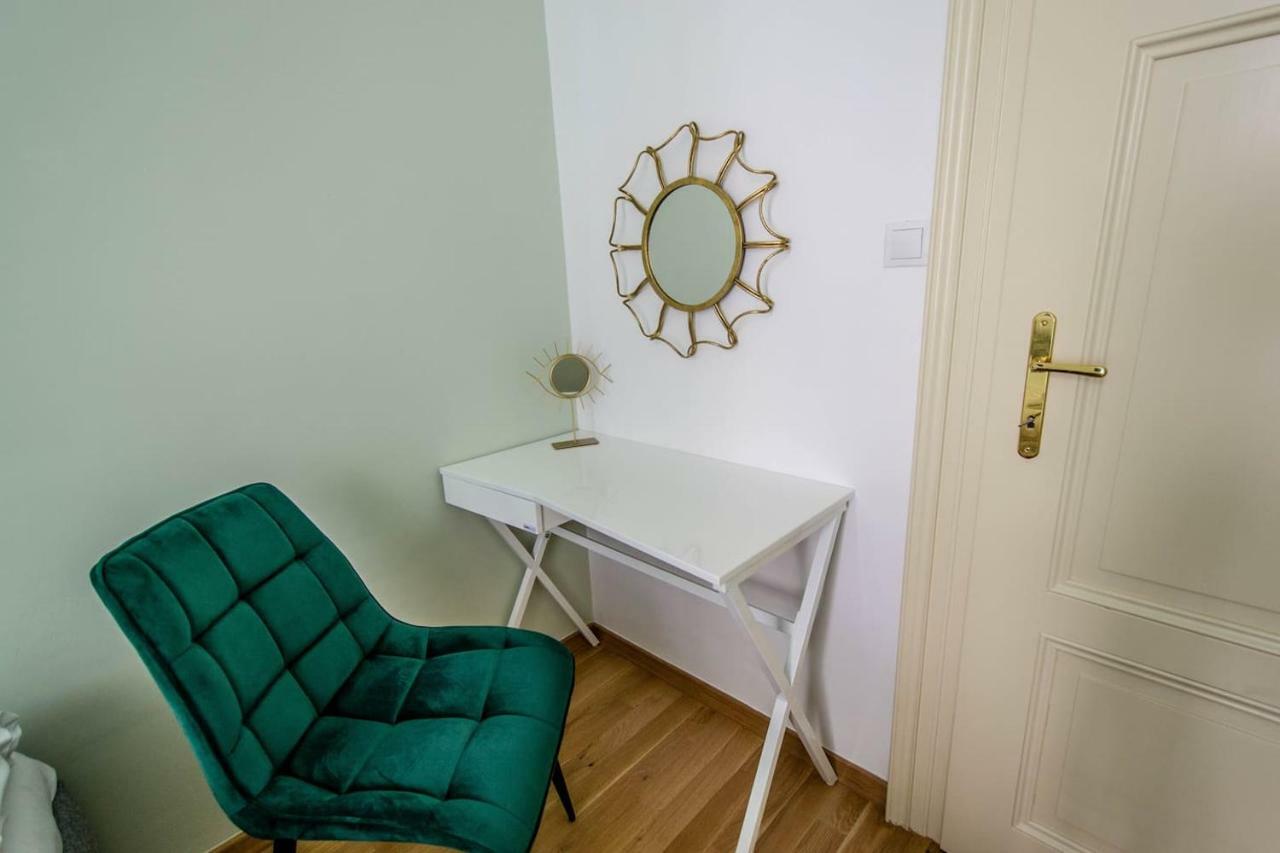 Design 3bdr In Residence, Free Parking Lägenhet *